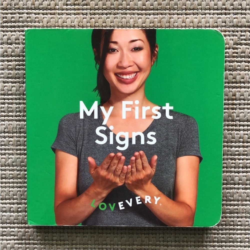 Lovevery My First Signs Book